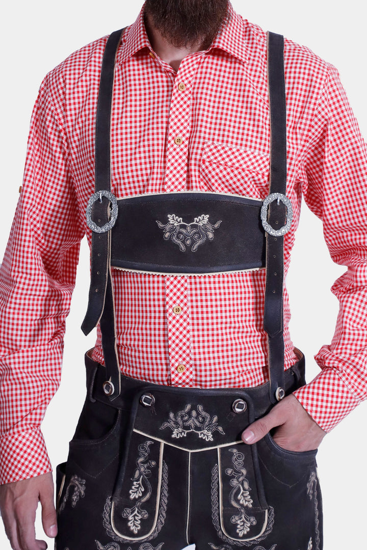 man wearing lederhosen suspenders in black color
hosenträger herren schwarz​